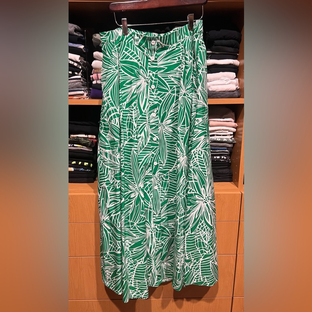 Tabitha Brown for Target Skirt Size Medium - Picture 8 of 9